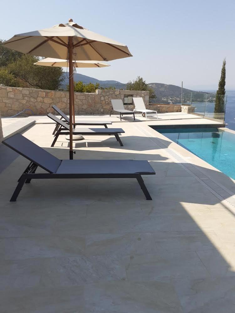 Ionian Stone Luxury Villa นิเกียนา ภายนอก รูปภาพ
